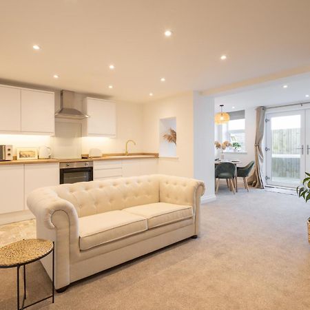Apartment 1, King'S Court Скарборо Экстерьер фото